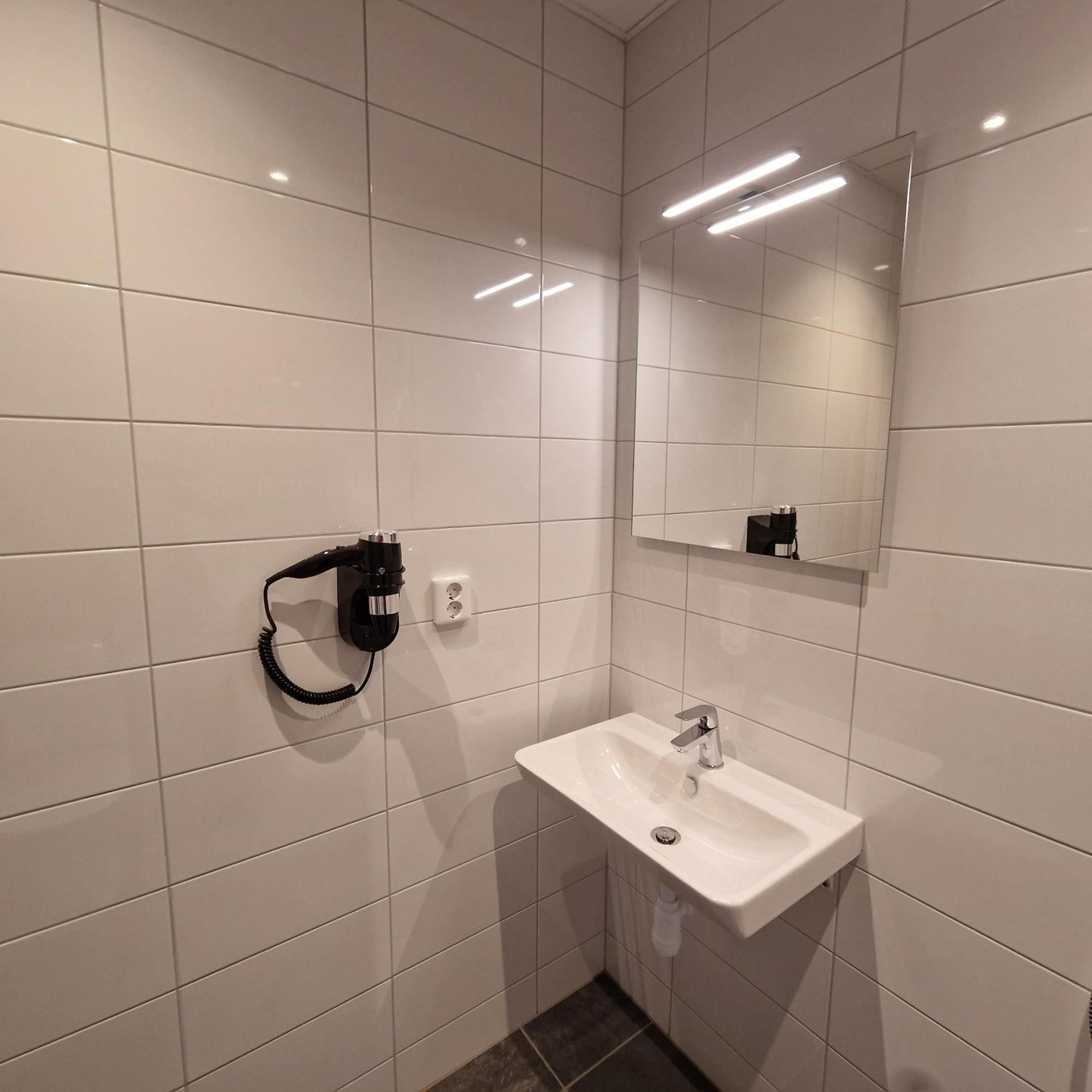 Nordby Hotell Lervik Exterior photo
